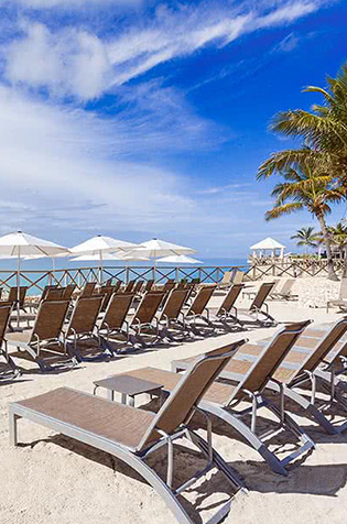Sonesta Maho Beach Resort & Spa 4*