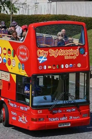 Visite de la ville en bus +30€