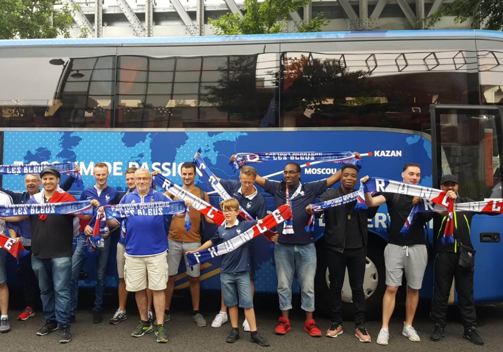 Full covering of the French Football Team's coach « LE BUS DES BLEUS »_Russia 2018