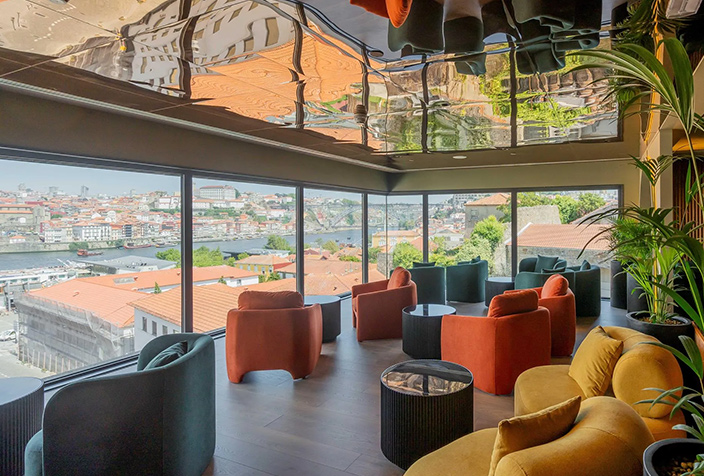 Hotel Porto reception