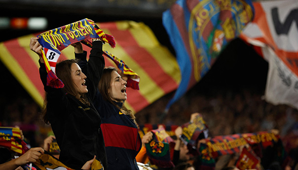 Supportrices du FC Barcelone au stade