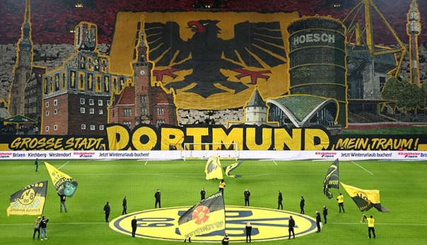 Mur jaune du Borussia Dortmund